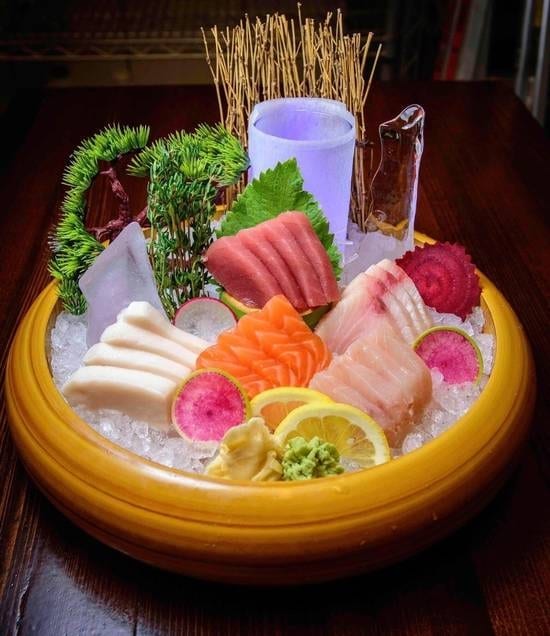 Chef’s Sashimi Special.